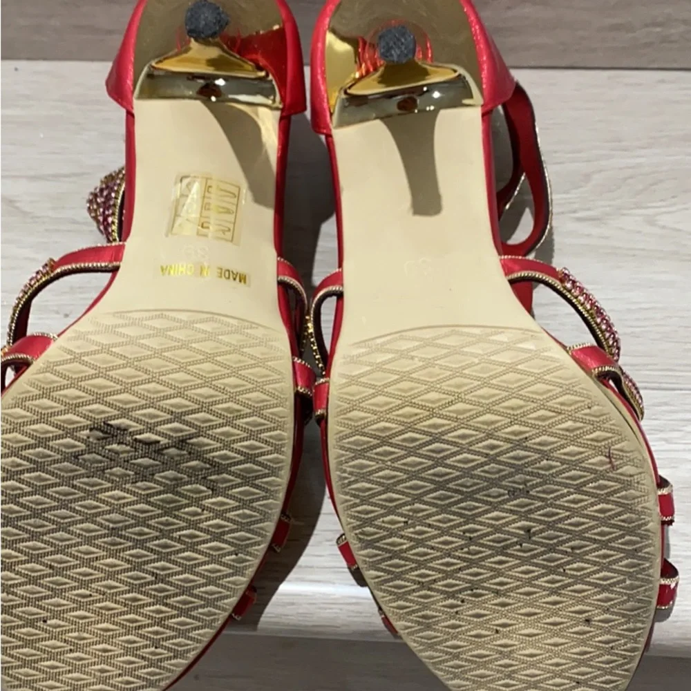Red Heels - Picture 2 of 5